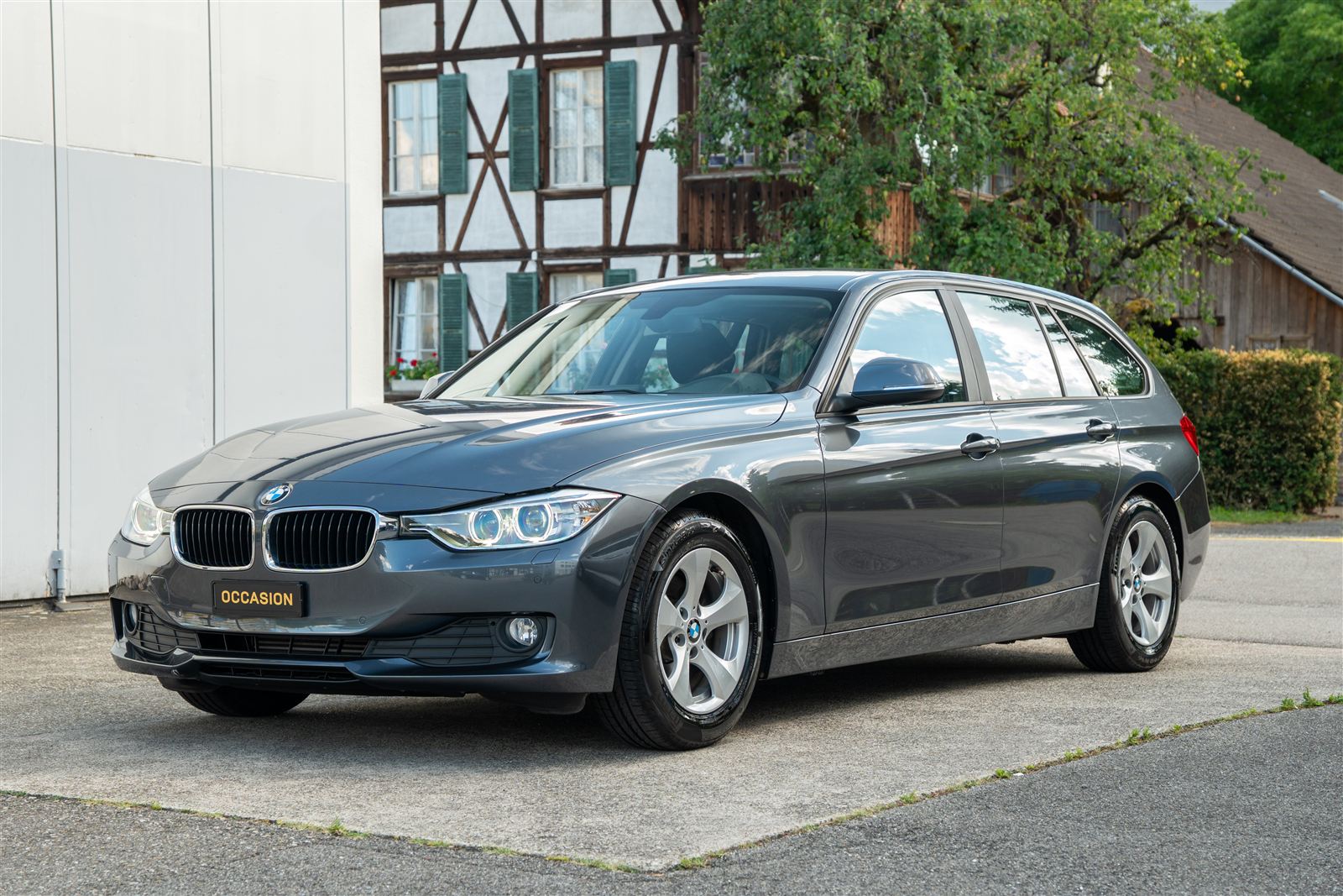 BMW 320d Touring Sport Line in Grau